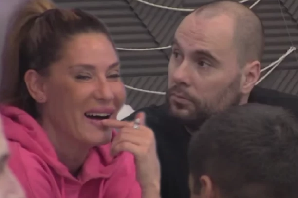 ANA ĆURČIĆ OSTAJE BEZ PODRŠKE: Priprema teren za pomirenje sa Zvezdanom, fanovi kivni na nju!