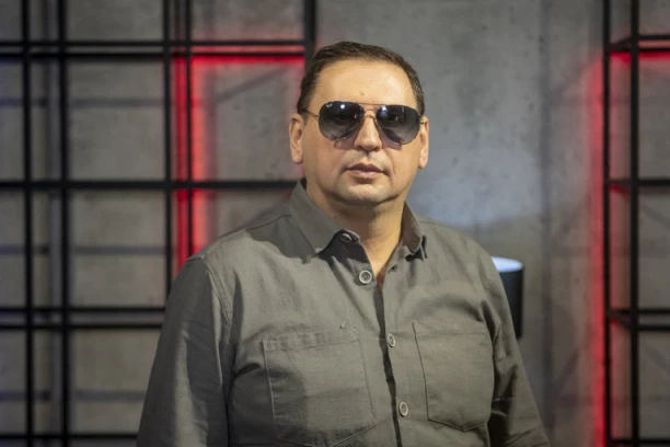 TAKI ISPALIO BILALA! Ugovorili veliki posao, a onda mu ZABIO NOŽ U LEĐA!