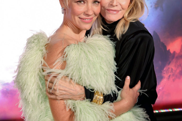 Glumci na crvenom tepihu