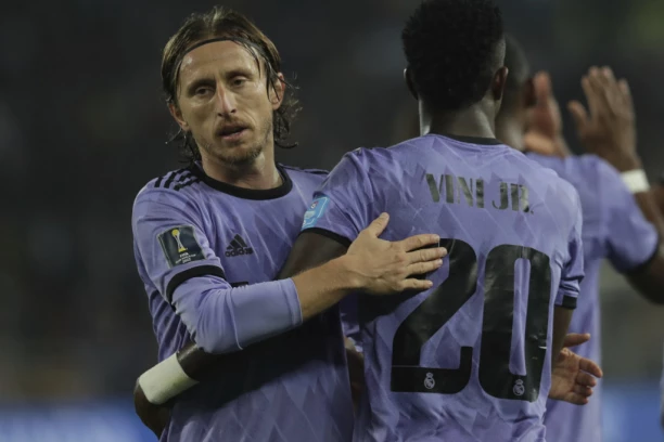 MODRIĆ UMALO TRAGIČAR: Real Madrid u finalu Svetskog klupskog prvenstva!