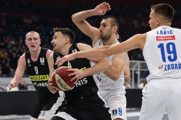 PARTIZAN NA KORAK OD PRVOG MESTA PRED PLEJ-OF: Rutinska pobeda crno-belih u Zadru!