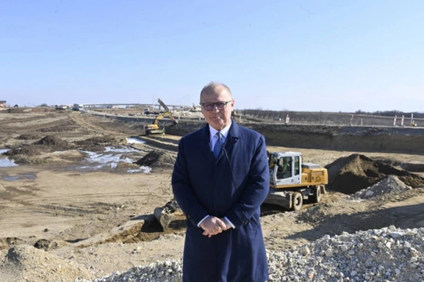 Vesić: "Autoput mira" znači život za građane u tom delu Srbije