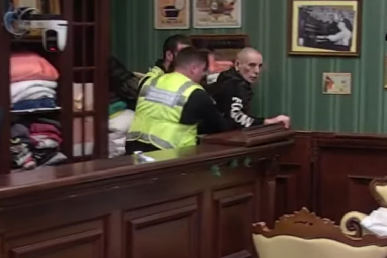 Lepi Mića besan kao ris, baca stvari Adama Labusnkog po pabu Zadruga 6