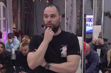 ZA NJU BIH ŽIVOT DAO! Zvezdan se POKAJAO zbog svega, na sve načine želi da VRATI Anu: Nisam je kao sinoć grlio četiri godine! (VIDEO)