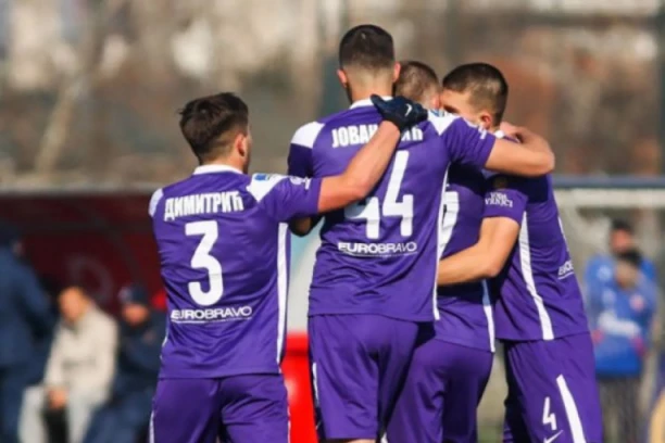 GRAFOSI NE MARE ZA ROMANTIKU: OFK Beograd ispraćen sa tri komada u mreži! (FOTO GALERIJA, VIDEO)