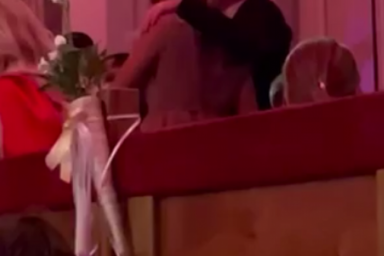 Draško Stanivuković sa misterioznom devojkom