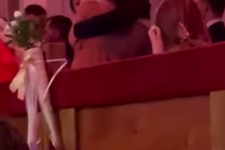 Draško Stanivuković sa misterioznom devojkom