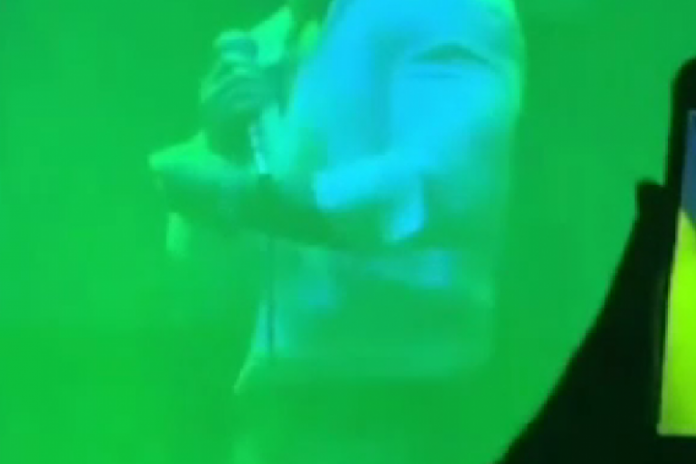 Saša Kovačević se skidao na nastupu