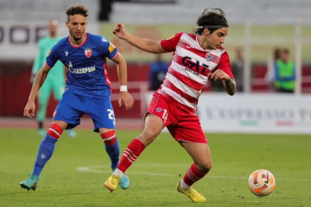 NA OBOSTRANO ZADOVOLJSTVO: Zvezdino dete parafiralo ugovor - ubuduće će nositi opremu crveno-crnih boja! (FOTO GALERIJA)