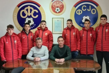 ZALOG ZA BUDUĆNOST: Najveći talenti ostaju u Leskovcu - GFK Dubočica potpisala šest stipendijskih ugovora! (FOTO GALERIJA)