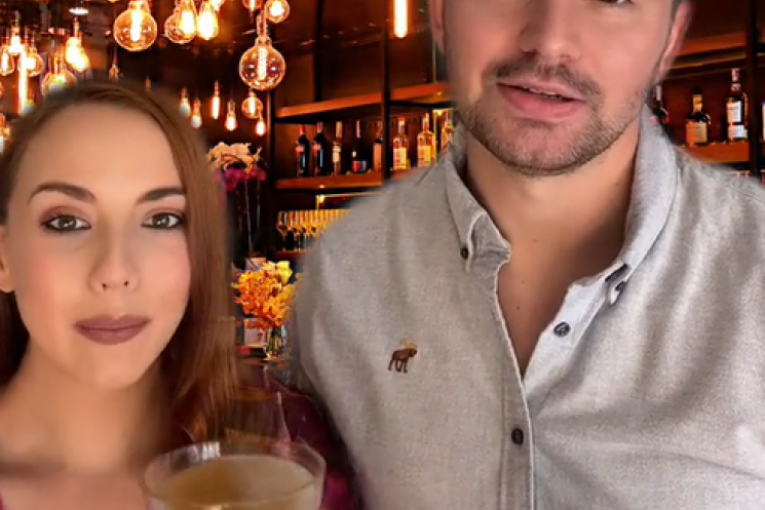 Vista i Gejž uživaju i nazdravljaju