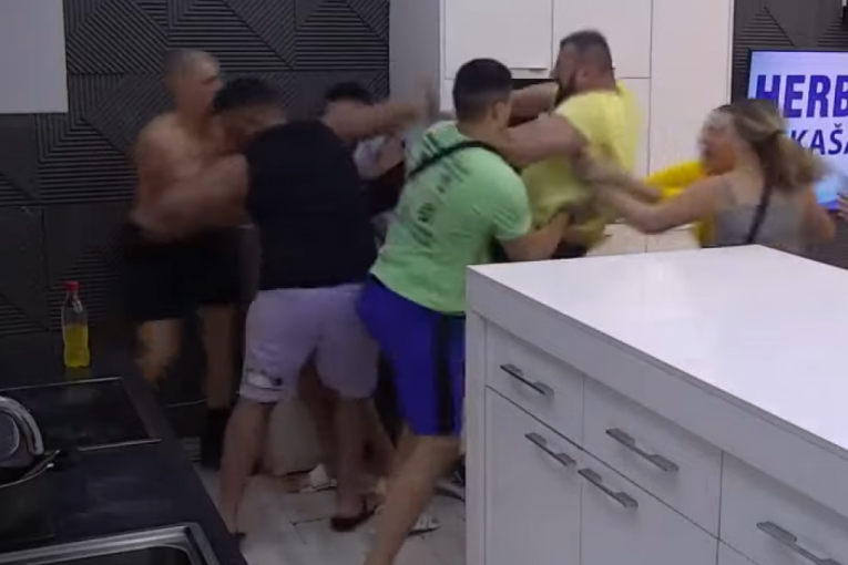 Marko Petrušević Petrući i Miljan Vračević žestoka tuča Zadruga 6