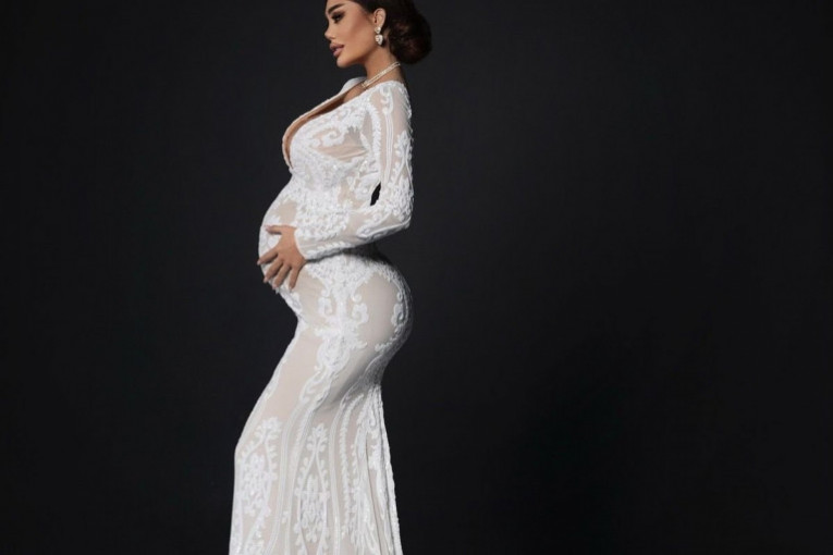 Ana Korać pokazala trudnički stomak