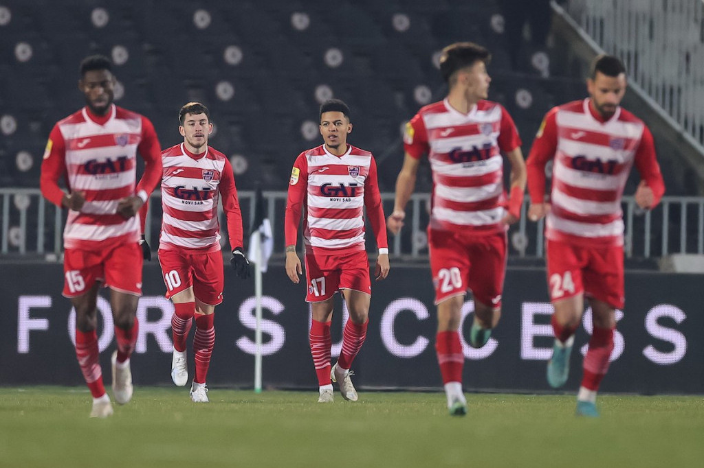 Fudbaleri Mladosti GAT protiv Partizana