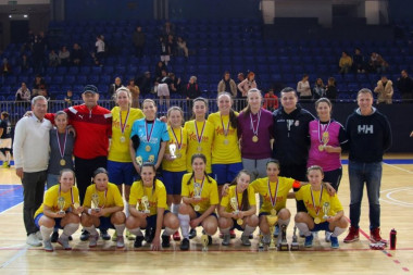 BEOGRADSKA ZVONA ZVONE: Srpska prestonica dobila svog prvog ženskog futsal šampiona! (FOTO GALERIJA)