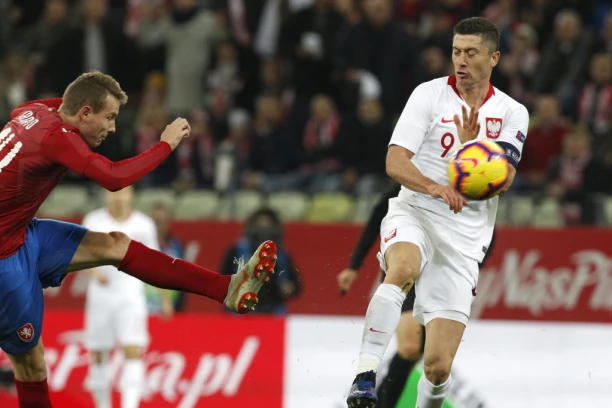 IZAŠAO IZ ORMARA: Poznati fudbaler priznao da je gej