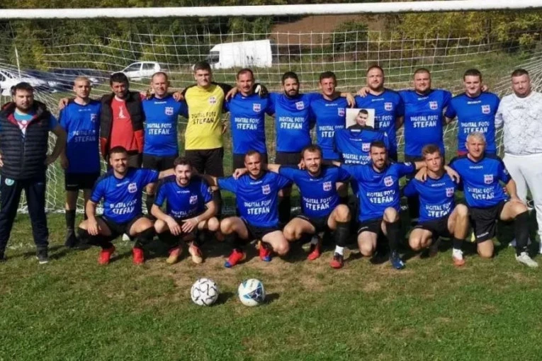 PAUZA JE GOTOVA: Plavo-beli šampioni iz Rakinca kreću u pohod na nove pobede!