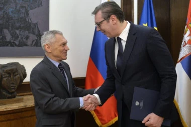 VUčić danas sa ambasadorom Rusije Bocan - Harčenkom!