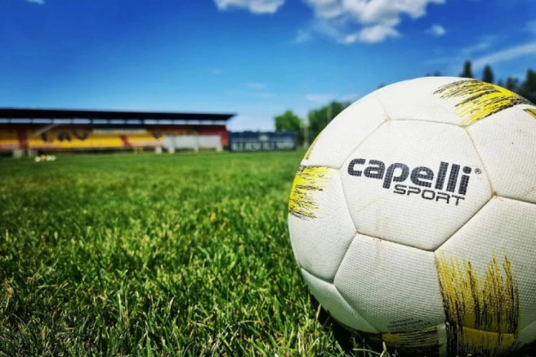 KOCKICE SU SLOŽENE: Osmorica novajlija obukla odeždu crno-bele boje! (FOTO GALERIJA)