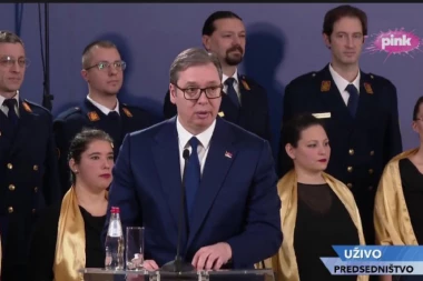 PREDSEDNIK SRBIJE URUČIO SRETENSKA ODLIKOVANJA: Ne postoji lepši i važniji zadatak nego čuvati i voleti svoju zemlju