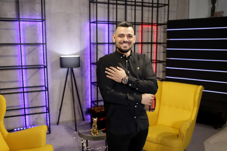 Bora Santana o Zadruzi