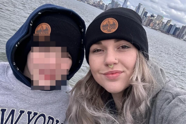 DETE RODILO DETE: Od sina starija samo 13 godina, gaji ga sama, a porođaj je prošao NEVEROVATNO