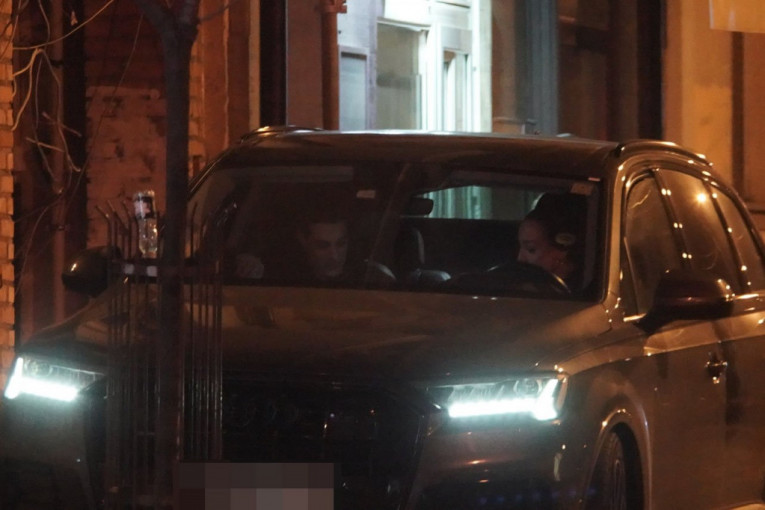 Edita Aradinović uhvaćena sa nepoznatim muškarcem