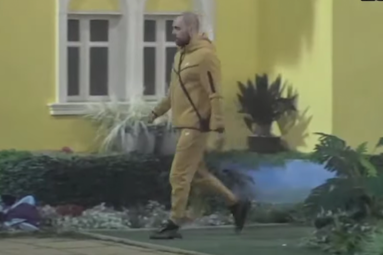 Zvezdan Slavnić histeriše, lomi sve pred sobom zbog svađe sa Anom Ćurčić Zadruga 6