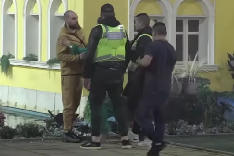 Zvezdan Slavnić histeriše, lomi sve pred sobom zbog svađe sa Anom Ćurčić Zadruga 6