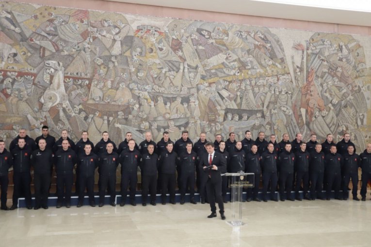 Srpski spasilački tim i ministar Bratislav Gašić