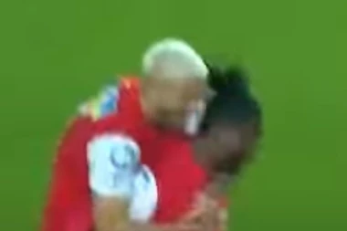 KAO NA HOROR FILMU! Gol u 97. minutu ga koštao života: Isplivali ŠOKANTNI DETALJI smrti Kristijana Atsua! (VIDEO)