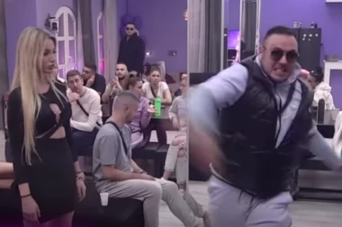 CAR DOŽIVEO POMRAČENJE! Saznao za odnos Zvezdana i Aleks: PODIVLJAO, urlao, psovao, LOMIO KAMERE, pa izleteo napolje! (VIDEO)