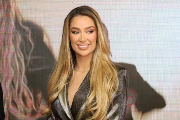 TEA TAIROVIĆ PROGOVORILA O BIVŠEM DEČKU: Uputila mu poruku zbog koje će se tresti!