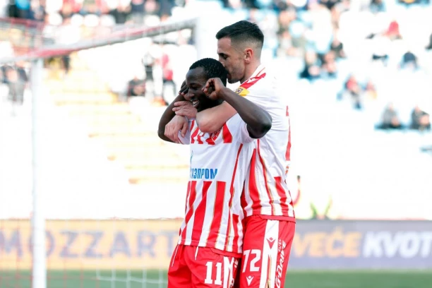 ZVEZDA NASTAVILA DA GAZI KA TITULI: Bukari i Katai razbili Čukarički