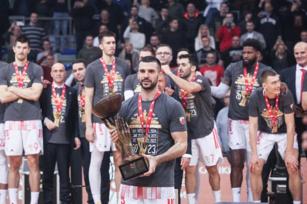 GROBARI I DELIJE BESNI: PAPRENE CENE KARATA za Kup Radivoja Koraća!