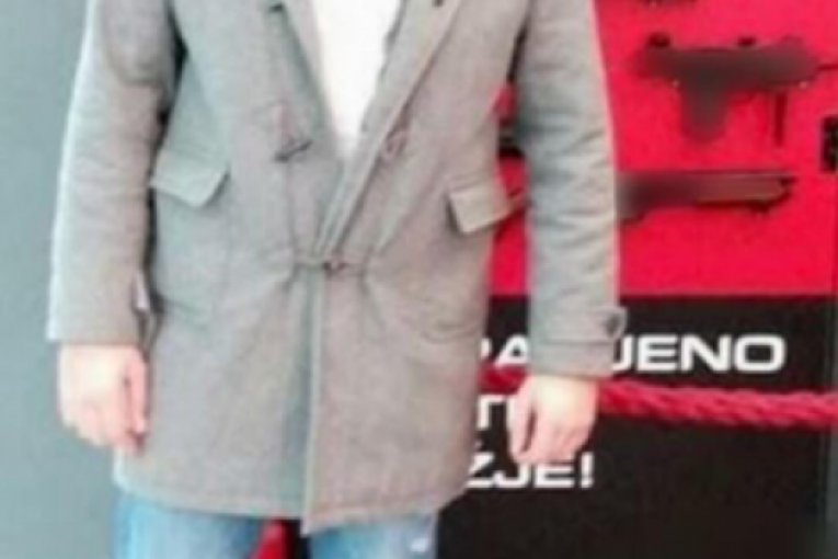 Filip Car sa oružjem