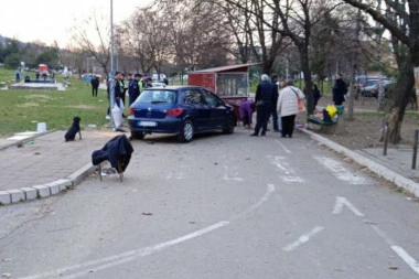 PRONAĐENA VLASNICA AUTOMOBILA IZ MIRIJEVA! Vozilo bez vozača jurilo kroz parkić i udarilo u KIOSK i DETE! Evo u kakvom stanju je devojčica (4)!