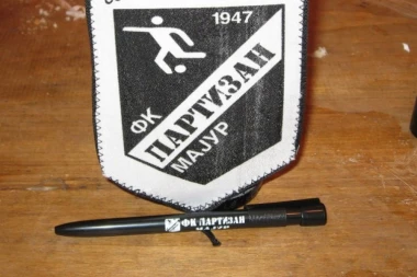 PRVENSTVO JE ODAVNO POČELO, ALI SE I DALJE RADI NA JAČANJU IGRAČKOG KADRA: Novo lice na treninzima crno-belih - Partizan doveo iskusnog fudbalera sredine terena!