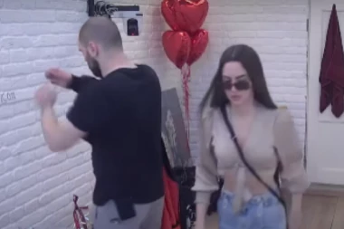 ANĐELA NA IVICI NERVNOG SLOMA ZBOG ZVEZDANA: Ljubavnica mu pokazala gde mu je mesto, on pozeleneo od muke! (VIDEO)