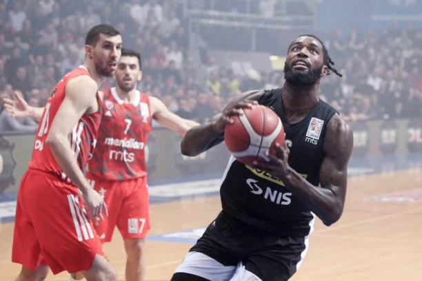 KATASTROFA ZA VEČITE: Plej-of Evrolige sve dalje!