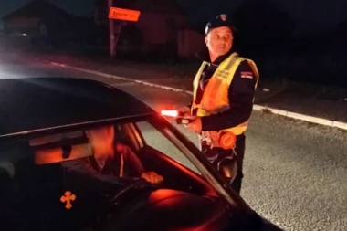 KOMŠIJE PROGOVORILE O VOZAČU KOJI JE POKOSIO DEČAKE NA MOPEDU: Svaki dan je mortus pijan!