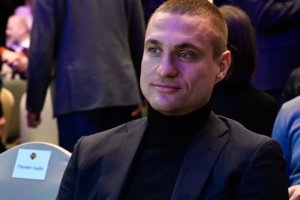 OVO SU TRI RAZLOGA ZAŠTO JE VIDIĆ ODJAVIO SRPSKI FUDBAL: ''To me ja zapanjilo!''