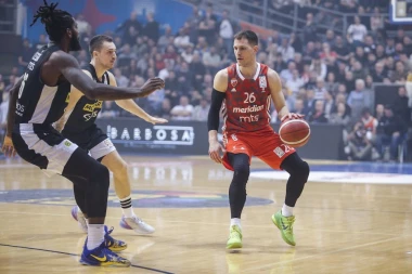 Zvezda i Partizan NE PUŠTAJU igrače u reprezentaciju? Pešić govorio o BOLNOJ temi!