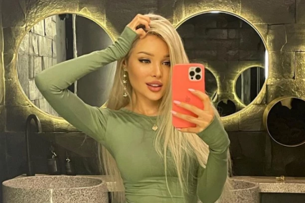 POLIVALA ZADNJICU PA ZARADILA MILIONE: Manekenka domaćicama deli dva ključna začina za ukusnije testo za palačinke (FOTO)