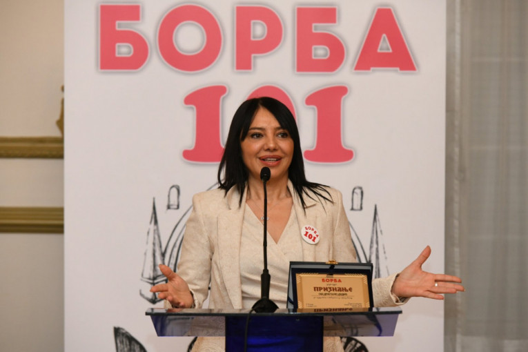 Priznanje OŠ Dragojlo Dudić