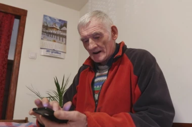 DEDA VIDE JE NAJSTARIJI INFLUENSER SRBIJE, NA HILJADE PRATILACA GA PRATI: Napravio je jedinstveni selfi stik u svetu, zbog tehnologije 4 dana NIJE JEO! (FOTO)