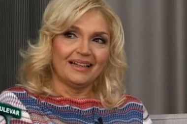 NAPUSTILA JE SRBIJU JER SU JOJ PRETILI OTMICOM SINA: Nekada najlepša žena bivše Jugoslavije konačno se pojavila u javnosti! (FOTO)