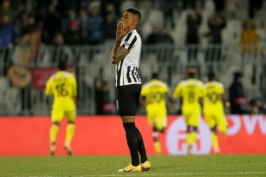 MUK U HUMSKOJ: Crno-beli doživeli novi DEBAKL, Šerif IZBACIO Partizan iz Evrope!