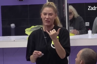 "TUKAO SI ME I MALTRETIRAO MOJU DECU" Ana Ćurčić doživela nervni slom zbog javnog priznanja da ju je Zvezdan FIZIČKI ZLOSTAVLJAO: Zbog tvoje kocke sam ostala BEZ SVEGA! (VIDEO)
