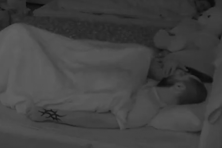 Anđela Đuričić ručno zadovoljila Zvezdana Slavnića Zadruga 6